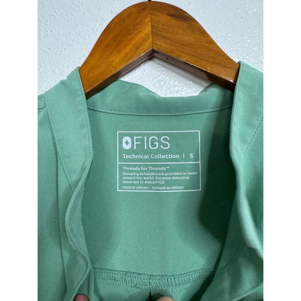 FIGS Technical Collection Rafaela Green V-Neck Scrub Top Small WXXSW1003 - Picture 3 of 6